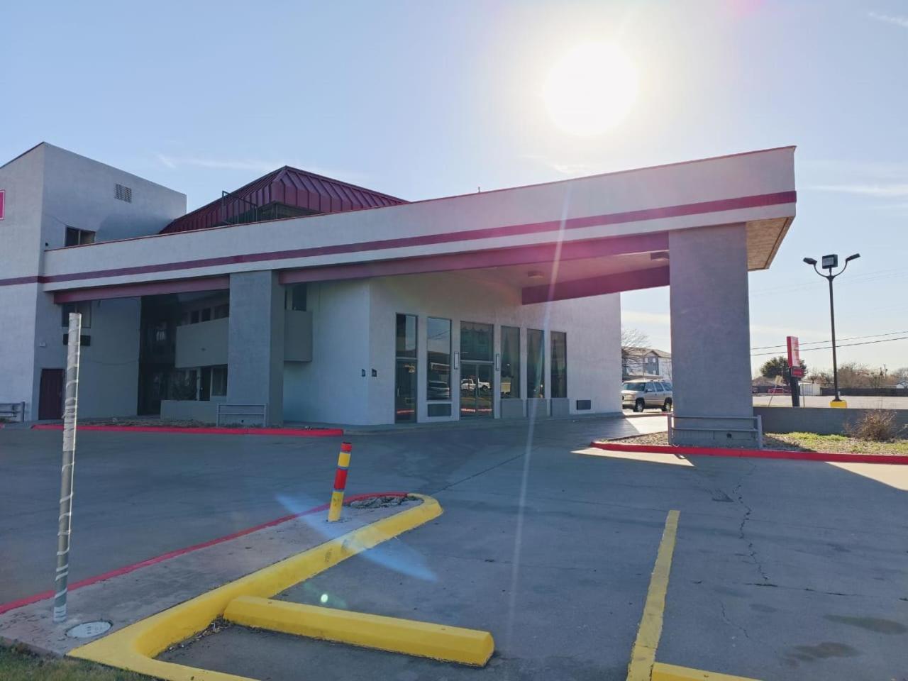 Travelers Inn By Oyo Wichita Falls Exterior photo