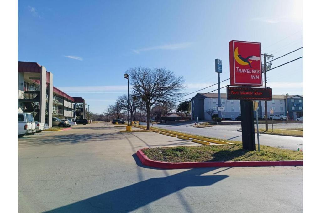 Travelers Inn By Oyo Wichita Falls Exterior photo